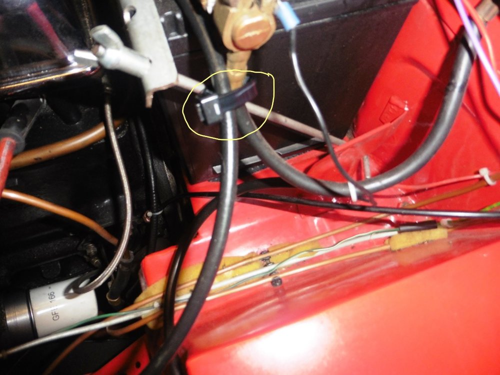 P1130751a cable tie at earth strap on battery.jpg