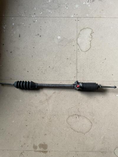 Early TR4 RHD. Steering rack.