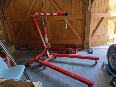 Engine  crane , levelling bar and engine stand