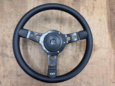 Mountney 14" semi-dished steeering wheel nearly new