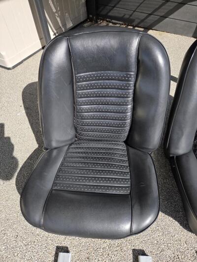 Pair of original TR6 (1972) seats and runners