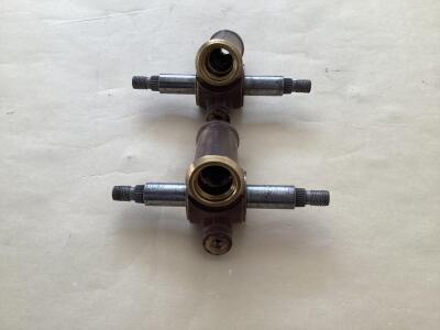 TR 4   ….       2 OFF TRUNNIONS - 3  DEGREE     …… FREE UK DELIVERY