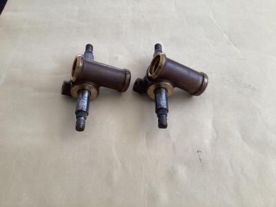 TR 4   ….       2 OFF TRUNNIONS - 3  DEGREE     …… FREE UK DELIVERY