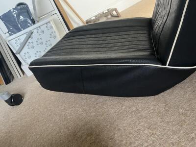 TR4 seats