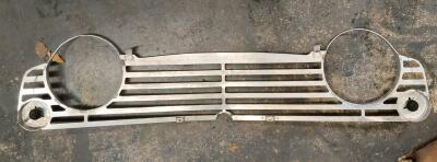 TR4a Grill Stanpart, LUCAS indicator Lamps