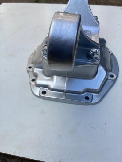 Bargain - Price Reduced - TR5/6 2 Piece Rear Diff Casing/Cover For Sale