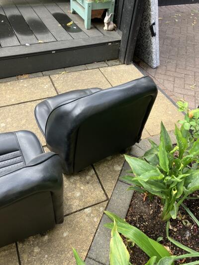 TR6 original seats