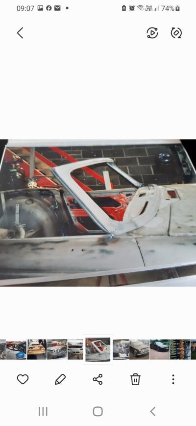 TRIUMPH TR6