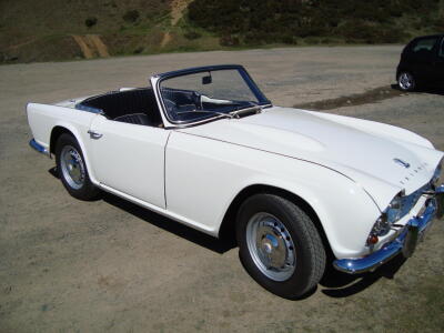 Triumph TR4 1964 White Soft Top