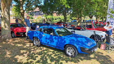 East Saxons - Saffron Walden - Car Show on the Green