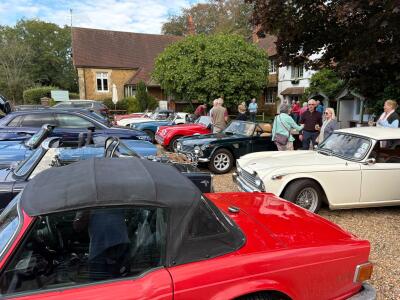 Thames Valley Social Scene 366