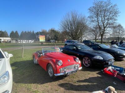 KVG enjoys a great Sun Shiny day at Millets Farm