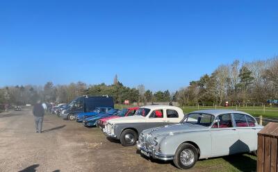 KVG enjoys a great Sun Shiny day at Millets Farm