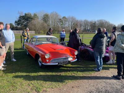 KVG enjoys a great Sun Shiny day at Millets Farm