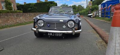A Wonderful Summer's Day at Yattendon Classic Car Show, Sunshine, TRs & One Unhappy Trunnion
