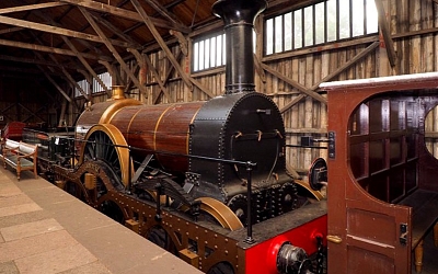Fully operational recreation of GWR broad gauge locomotive 'Firefly'