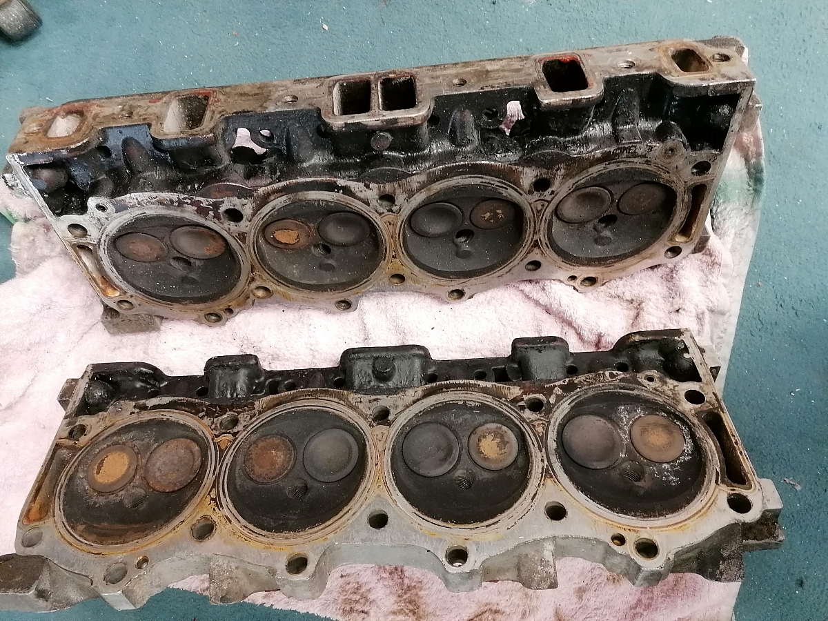 V8 cylinder heads