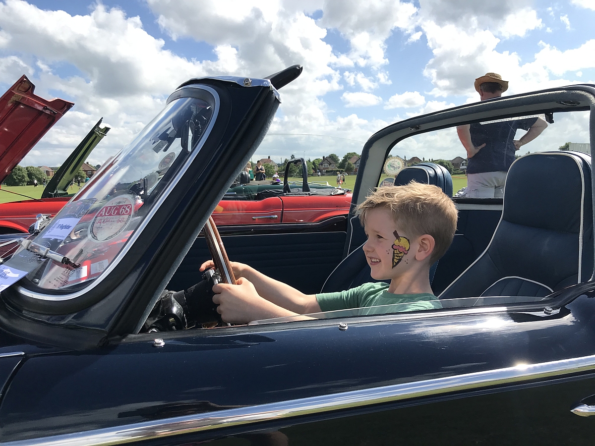 Kennet Valley Group invited to Thatcham Rotary Car Club Show & Family Fun Day
